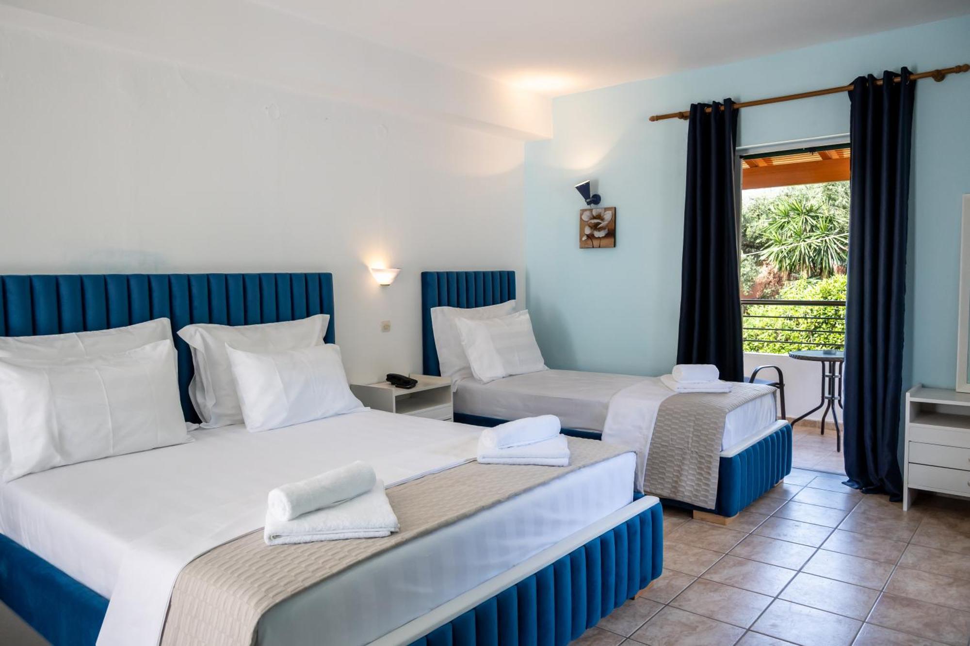 Crystal Blue Hotel, バルバティ エクステリア 写真